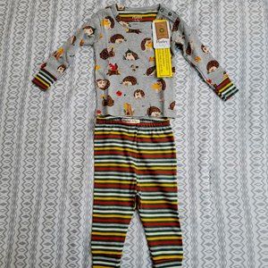 43. Hatley two piece outfit. 9-12M.  NWT